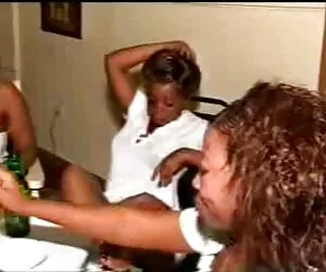 joven mamada hecho en casa gran polla tetas naturales lesbianas tetonas naturales facial eyaculacion