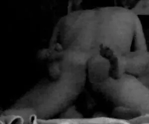 Amateur latina se de tetas ahoga en su gran polla dura.mp4