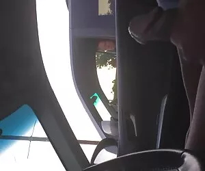 Taxi tetas grandes xxx falso Ebony belleza cachonda twerks en la gran polla del conductor