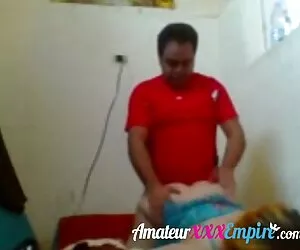 Esposa blanca es follada por un hombre tetonas ricas lesbianas mientras su esposo trabaja