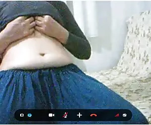 THE WHITE BOXXX - Chica con tetonas abusadas grandes labios vaginales monta una polla