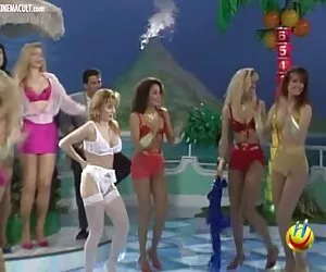 Lol y chly mujeres con tetas enormes bj show
