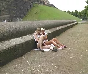 Abuelo gangbang lesbianas tetonas jovenes