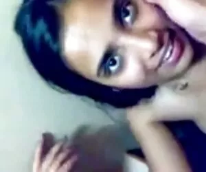 Mi amigo y mi esposa tetas con pezones grandes