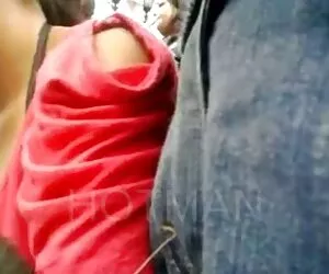 Lamiendo el coño y anal mujeres blancas tetonas en una cueva del Atlántico